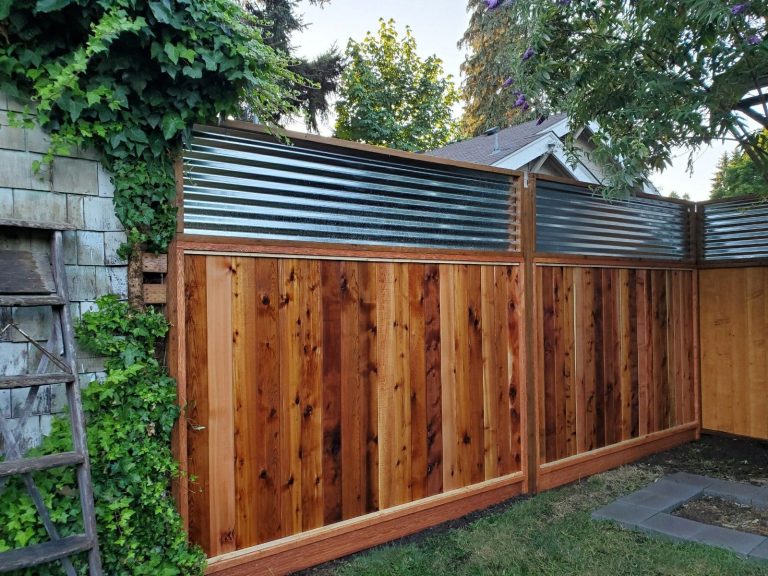 35 Ideas for “Corrugated Metal Fence” to Create More Privacy on a ...