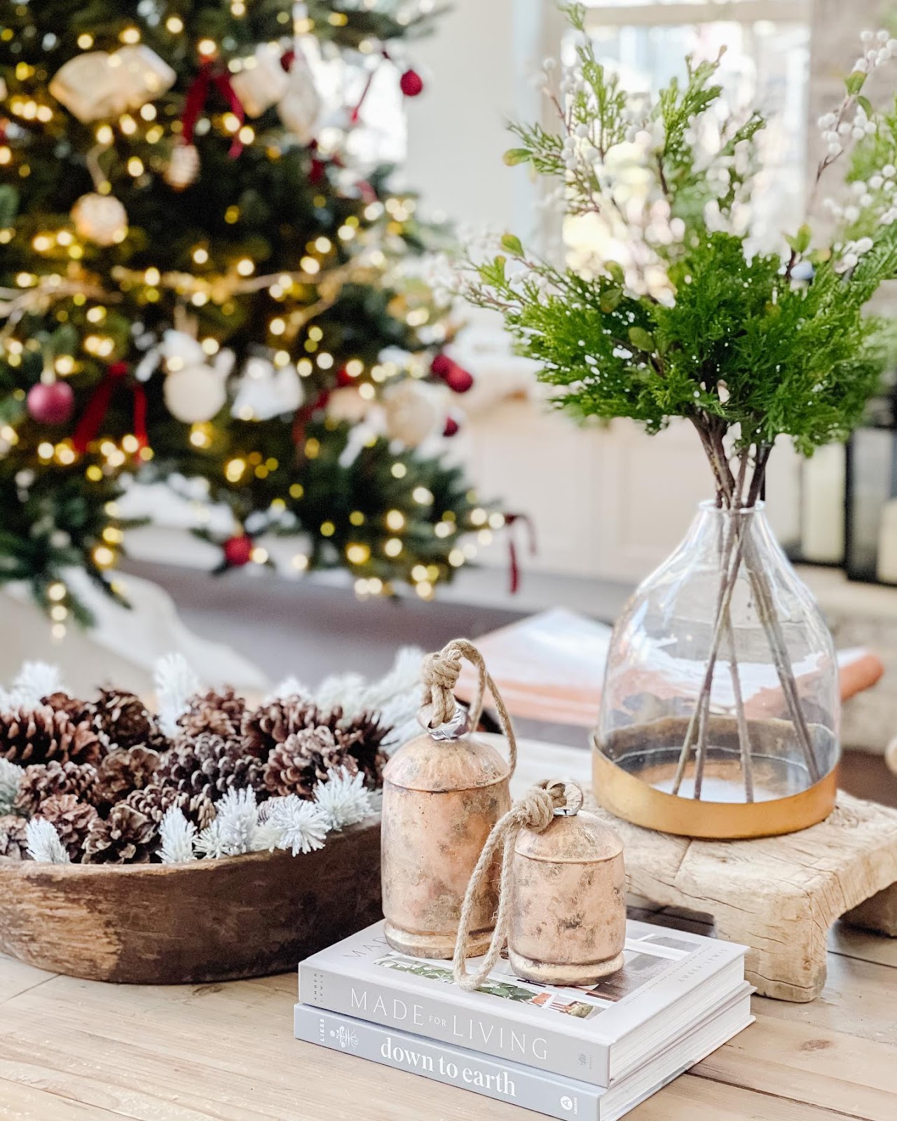 56 Gorgeous Christmas Coffee Table Decor Ideas to Try in 2024 – Crafty